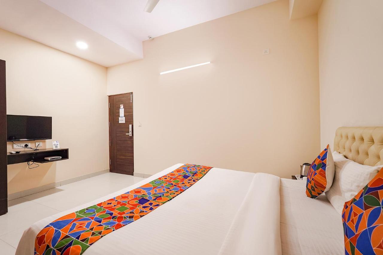 Fabhotel Leela Park Bangalore Eksteriør billede