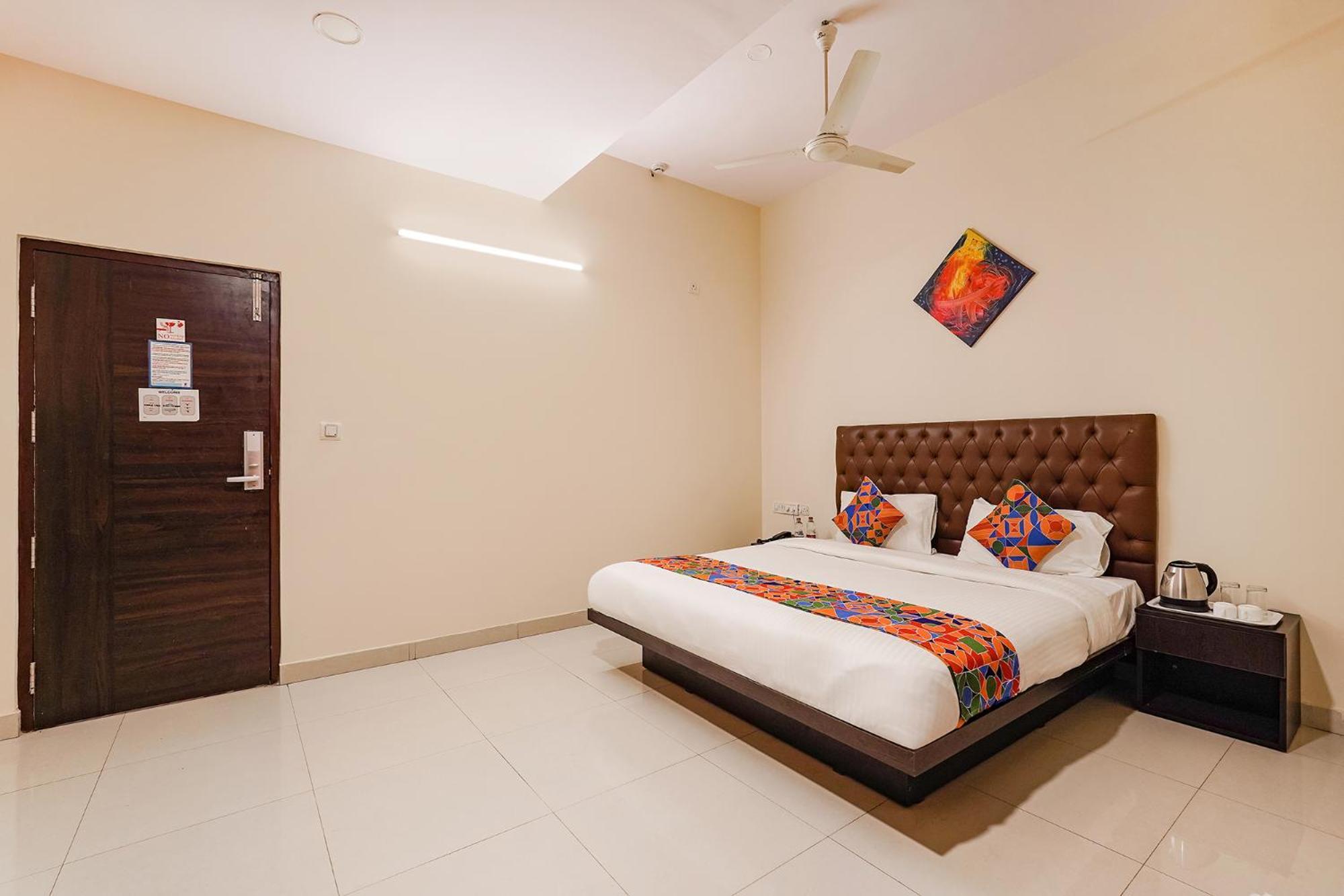 Fabhotel Leela Park Bangalore Eksteriør billede